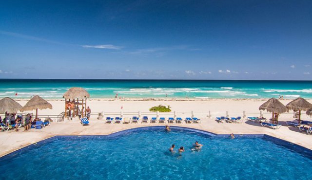 El mar y la playa son la principal característica de estos lugares, consolidados como destinos turísticos
de talla internacional. Colprensa