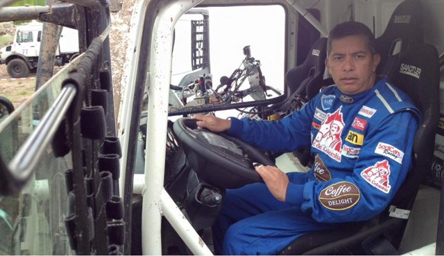 El piloto colombiano Juan Manuel Linares correrá su sexto Rali Dakar Suramérica 2016 esta vez en la modalidad de camiones. En los años anteriores lo hizo en autos, el objetivo es correr en las tres categorías. Colprensa