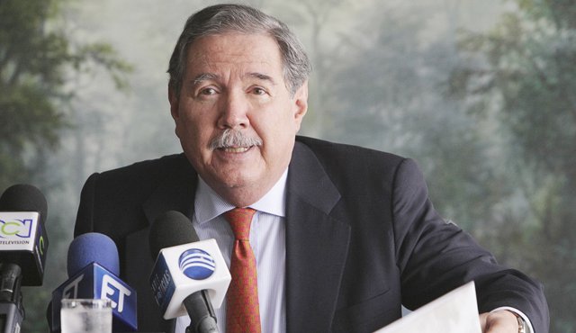 El presidente de Fenalco, Guillermo Botero, admite que la sequía seguirá impactando al sector agroindustrial lo que causará mayor inflación en 2016. Colprensa