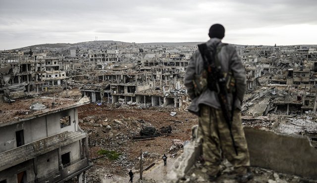 Desde que se apoderó de Ramadi en Irak y de Palmira en Siria, en mayo de 2015, el EI ha ido perdiendo fuerza. AFP