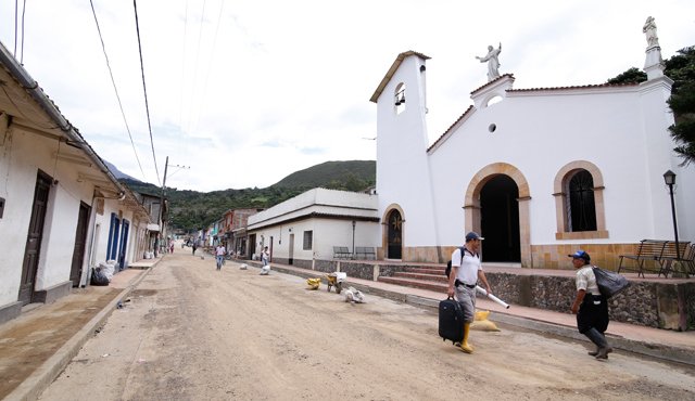 San Bernardo de Bata. La Opinión