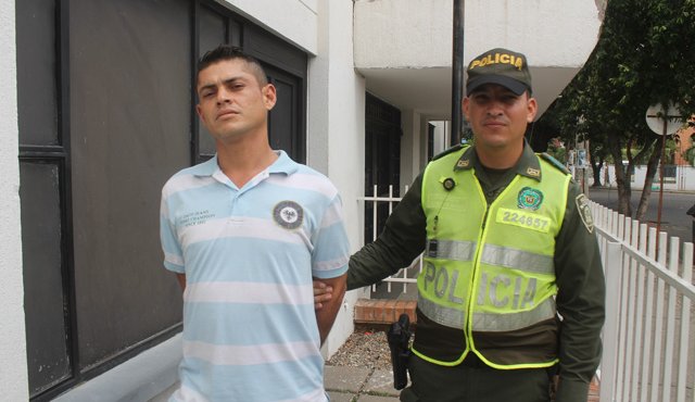 Edinson Ramírez Gil fue capturado en flagrancia tras robar un celular y dinero. Policía Nacional