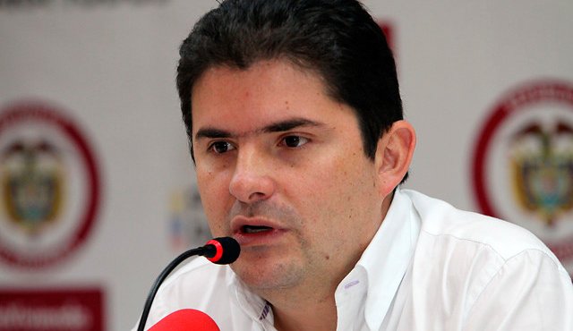 "Le pedimos a los alcaldes reducción de todos los procesos que generen un derroche de agua", expresó el ministro. Colprensa
