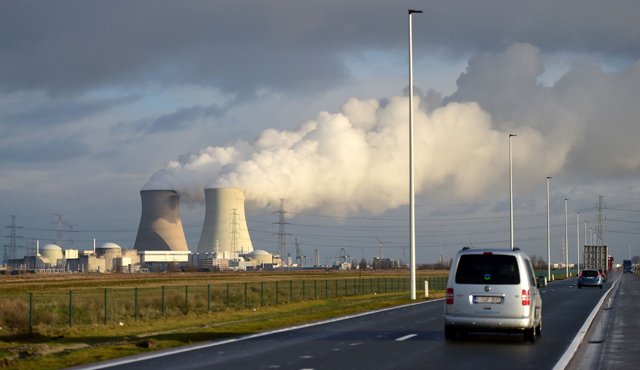 Al cumplir con el acuerdo nuclear, Irán podrá recuperar de inmediato unos 100 mil millones de dólares en activos congelados en el extranjero. AFP