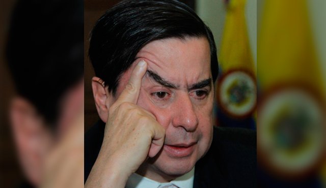 Los hechos ocurrieron en 2013, cuando Cristo como senador habría participado en dichos nombramientos en el mandato del alcalde de Bogotá, Samuel Moreno. Colprensa