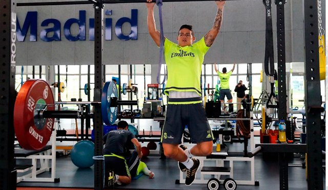 Zidane puso los correctivos del caso y le diseñó un plan especial de entrenamiento al cucuteño James Rodríguez para que regrese a su forma. Real Madrid