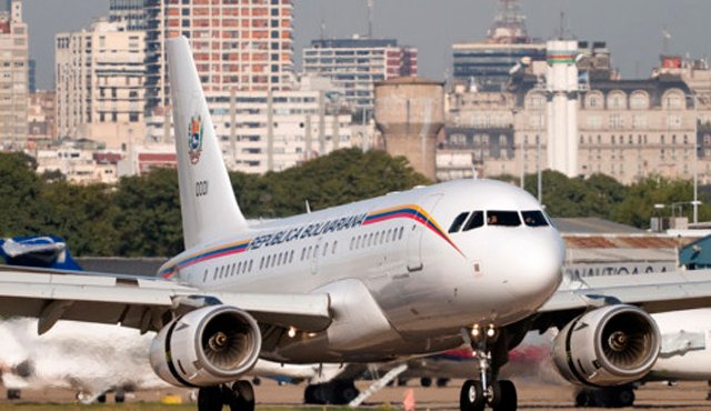 13 personajes de la política española viajaron a Caracas en un avión de la Fuerza Aérea venezolana, informó Antena 3. Internet | Refencial