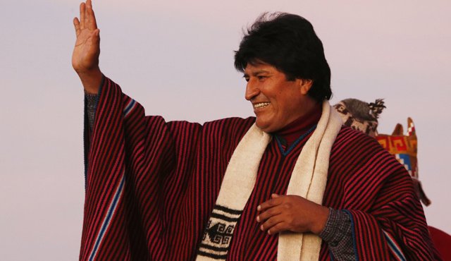 Evo Morales celebra 10 años como presidente de Bolivia. AP