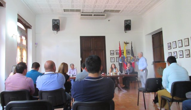 Cerca de 55 sesiones están programadas para que los líderes de la comunidad y los mandatarios hagan sus propuestas para el crecimiento regional. Archivo
