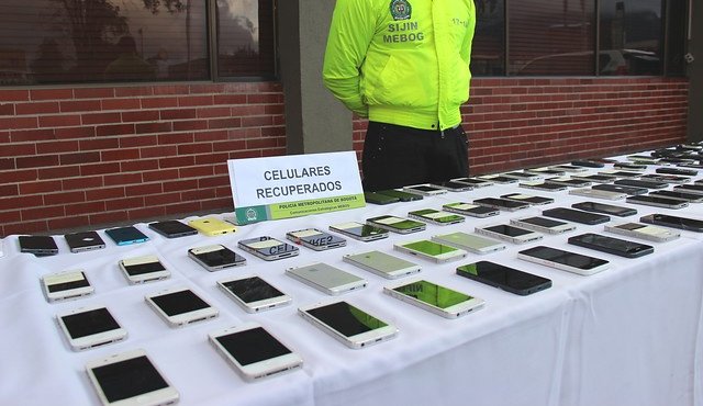 Durante todo este mes, los celulares que utilicen las redes móviles en Colombia serán objeto de verificación. Colprensa