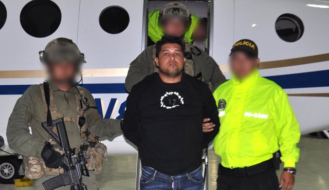 Investigadores de la Dijín de la Policía capturaron en la vereda Quebradaseca del municipio de Buga (Valle del Cauca), a Yony Alberto Grajales Álvarez, alias 'ahijado', nombrado hace pocos días como cabecilla del 'Clan Úsuga' en el sur occidente del país Colprensa