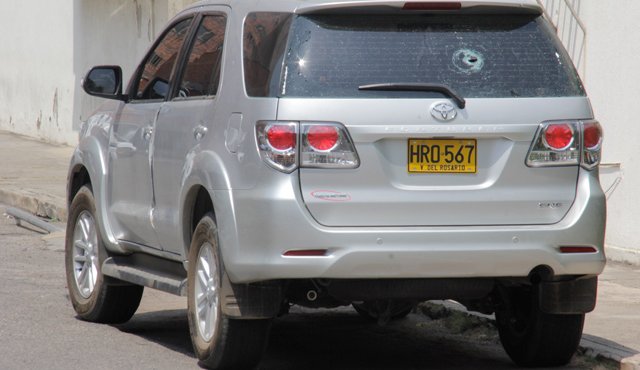 La camioneta de la víctima quedó impactada por algunos disparos. Cristian Herrera