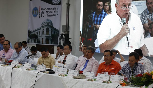 Los gremios de la región solicitaron al gobernador William Willamizar inversión en ciencia e innovación, en carreteras principales y secundarias, y apoyo a los planes de emprendimiento que efectúan diversos sectores productivos del departamento. Obando