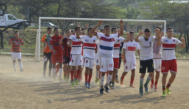 A toda marcha trabaja el preseleccionado Sub-17 de Norte de Santander de fútbol que deberá encarar el zonal de la categoría que se llevará a cabo en Tunja, en abril. Edinsson Figueroa