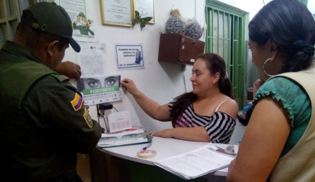 Policía