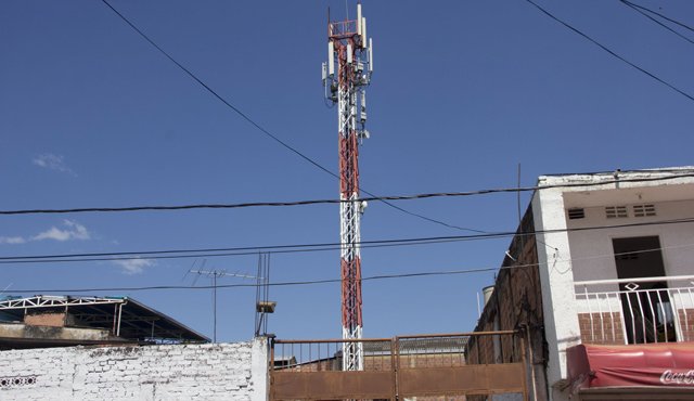 Mientras para las comunidades las antenas se convirtieron en un estorbo, para el ministerio de las TIC representan un avance en el desarrollo de las telecomunicaciones. Archivo