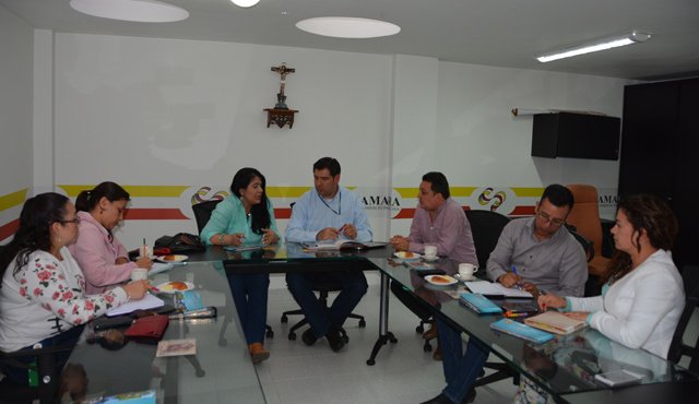 El secretario de Desarrollo de Norte de Santander, Leonel Rodríguez, se reunió con el director de la Cámara de Comercio de Pamplona, Carlos Solano. Roberto Ospino