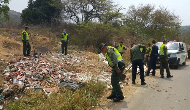 Instantes en que se daba inicio a la jornada de recolección de basura y escombros. Orlando Carvajal