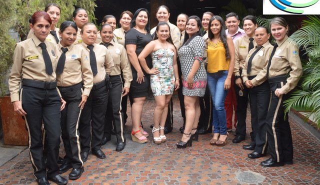 La fecha se celebró en el restaurante Rancho y Leña. Seguridad Zeffar Limitada