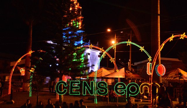 Pamplonita fue uno de los cinco municipios que el año pasado ganó el alumbrado navideño de Cens. Archivo