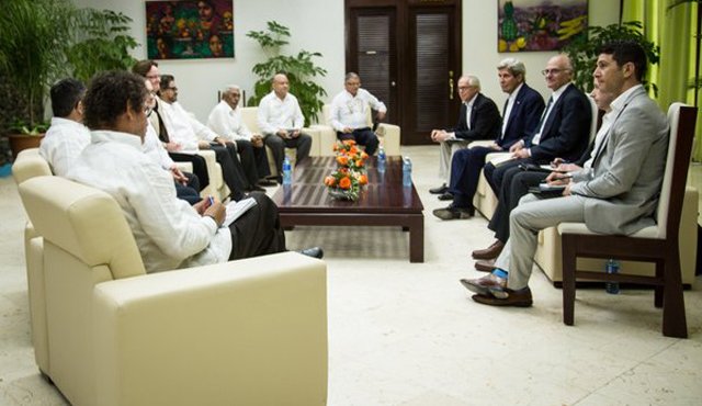 Kerry "reiteró a ambas partes que Estados Unidos apoya firmemente el proceso de paz". Tomada de Twitter @FARC_EPaz