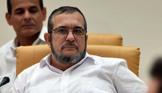 El jefe de la guerrilla de las Farc, Rodrigo Londoño Echeverri, ‘Timochenko’, celebró el encuentro sostenido con el secretario de Estado de Estados Unidos, John Kerry, y reconoció que el hecho los llena de optimismo. Archivo