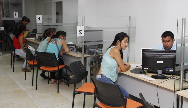 El 58% los jóvenes entre 14 y 29 años encuestados indicaron que querían desempeñarse como profesionales o técnicos, el 12,9% como trabajadores de servicios y 10,8% como directivos. Archivo