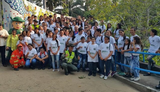 Se trata del Grupo Juvenil Amigos de la Naturaleza conformado por ochenta estudiantes de sexto a undécimo grado de bachillerato. Cortesía