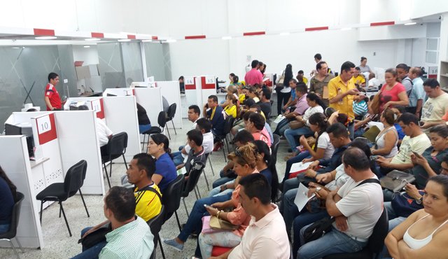 Empresarios y comerciantes tienen plazo hasta este jueves para hacer la renovación del registro mercantil y no hacerse acreedores de una multa. Jorge Ríos