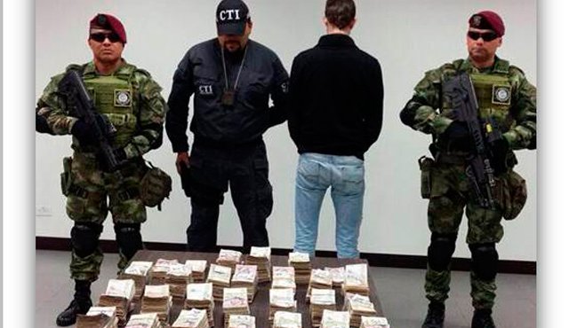 'El Flaco' se desempeñaba como conductor del vehículo y al parecer habría sido contactado por las estructuras criminales. Colprensa