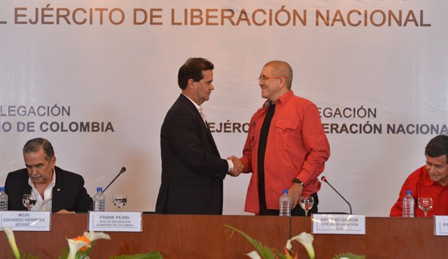 El Eln y el gobierno de Colombia anunciaron el 30 de marzo el inicio de un proceso de paz AFP
