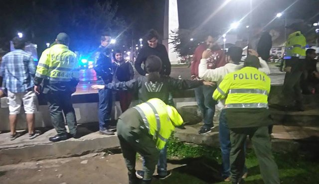 Las autoridades tienen identificados cuatro puntos críticos en donde se están generando problemas por el consumo de licores. Roberto Ospino