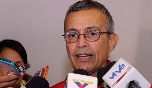 Ministro de Energía Eléctrica, Luis Motta Domínguez. Internet
