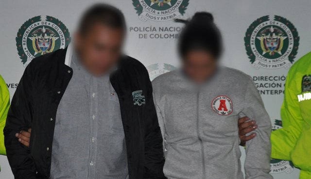 La Policía Nacional a través de la Dirección de Investigación Criminal e INTERPOL, en desarrollo de la operación ‘Trópico’ capturó en la ciudad de Bogotá a tres integrantes de una organización criminal trasnacional señalados de clonar tarjetas débito y crédito. Colprensa
