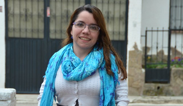 Martha Hurtado, a pesar de sus limitaciones físicas, logró graduarse como sicóloga. Roberto Ospino
