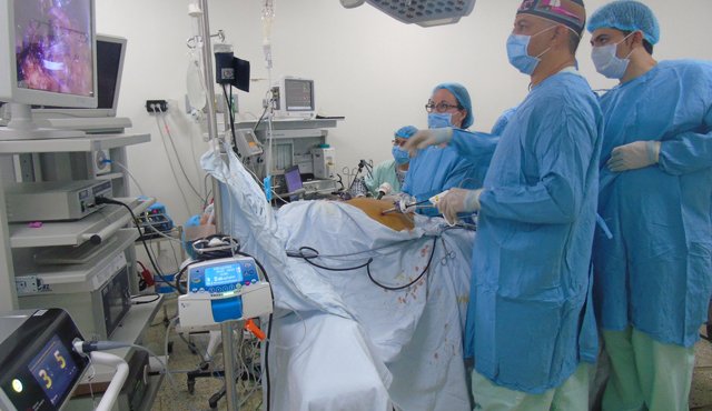 Gastroenterología, cardiología, cirugía plástica, fertilidad y remplazo de articulaciones, fueron los primeros servicios especializados que ofreció el clúster de salud en el exterior. Archivo