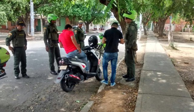 Al menos 24 motos fueron inmovilizadas la noche del jueves por diferentes infracciones a las normas de tránsito. Policía Nacional
