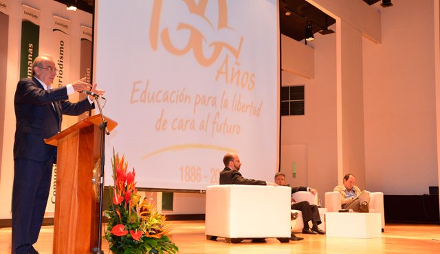El jefe negociador del Gobierno, Humberto De la Calle, dio una conferencia en la Universidad Externado. Alto Comisionado para la Paz