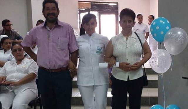 El comerciante Francisco Pinto, con su esposa María del Carmen Ortiz y la hija Geny Lucero. Roberto Ospino