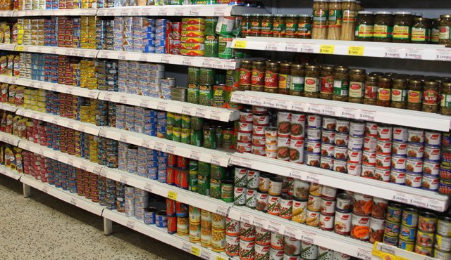 Los alimentos, impactados por la devaluación del peso y el fenómeno de El Niño, fueron los productos con más incremento de precio en 2015. Archivo