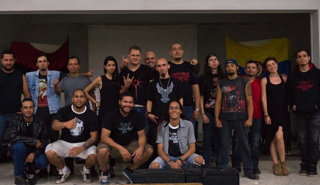 En la presentación participaron dos bandas de la ciudad y tres de venezolanas, entre ellas Blood Insane, la banda de Álex Mora, guitarrista de la primera generación. Cortesía