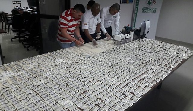 Documentos falsos. Colprensa