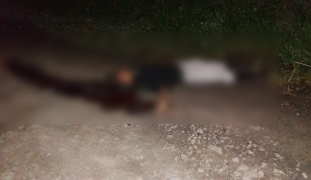 El cadáver de Ramón David Madariaga Minorta quedó tendido a la orilla de la carretera. Cortesía