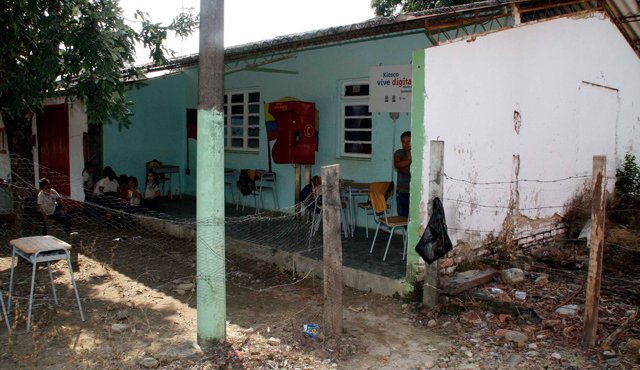 Laboratorios, aulas, escenarios deportivos son los espacios más descuidados en las escuelas. Suministrada