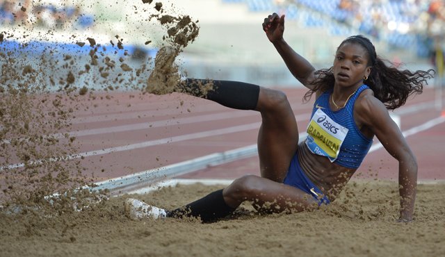 La atleta colombiana sigue como líder de la modalidad de cara a los Juegos Olímpicos de Río 2016 AFP