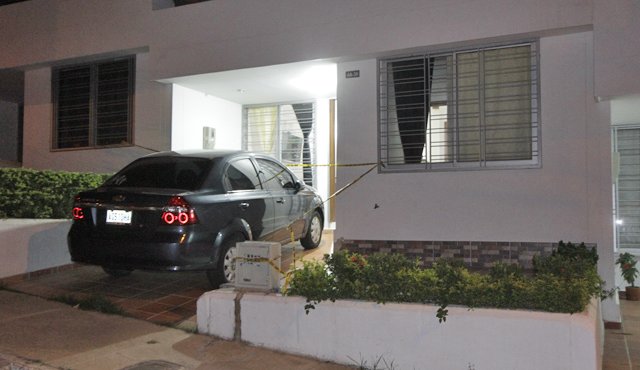Miembros del CTI de la Fiscalía inspeccionaron la escena del ataque en Villa del Rosario. Cristian Herrera