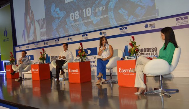 Sandra Forero, presidenta ejecutiva de Camacol, señaló que falta un mecanismo que permita vincular a los trabajadores informales al sistema financiero para acceder a una vivienda. Cortesía