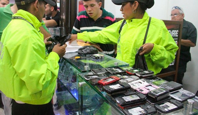 La comercialización de equipos celulares será sólo para quienes tengan la autorización expedida por el Ministerio de Tecnologías de la Información. Internet