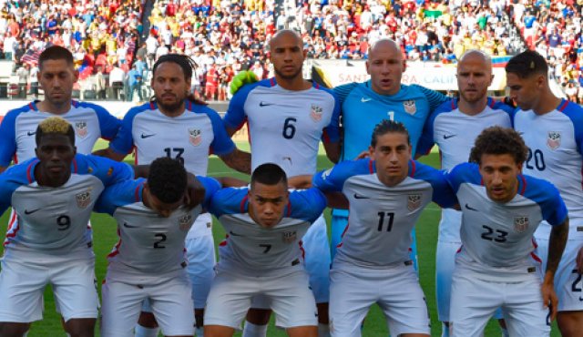 Tras el traspié del partido inicial ante Colombia, Estados Unidos se recuperó con una goleada 4-0 contra Costa Rica. AFP