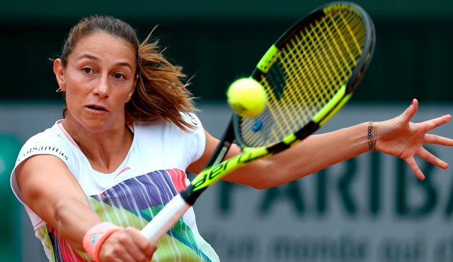 El torneo de Mallorca femenino se disputa en las pistas de hierbas del club de tenis de Santa Ponça y reparte 250.000 euros en premio. Archivo
